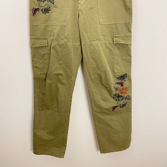 Sundance Floral Embroidered Cargo Pant - Picture 4 of 13